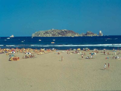 L'Estartit main beach